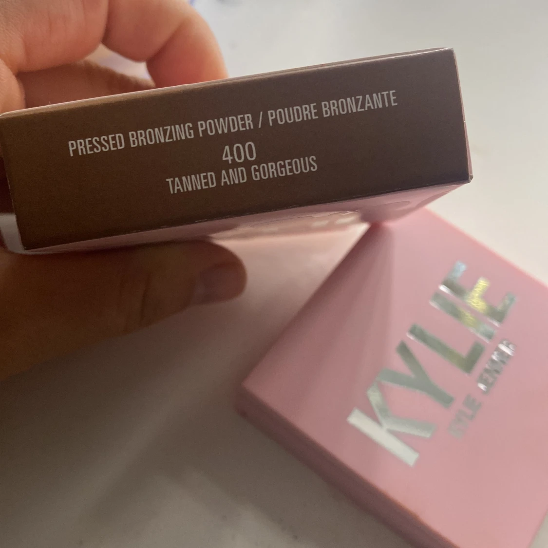 Kylie jenner bronzer  - 90