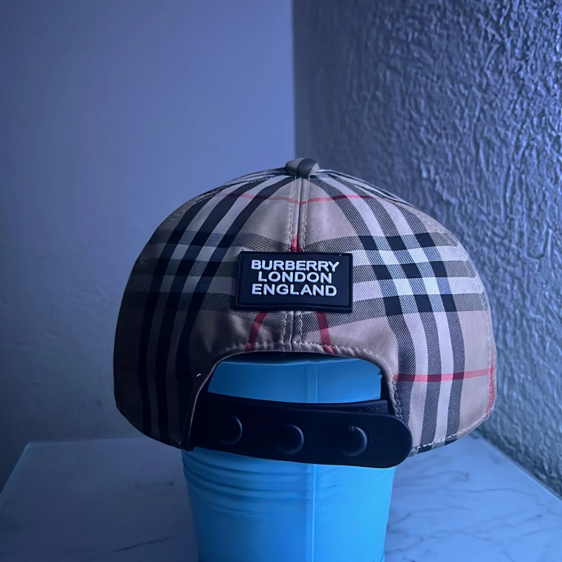 Bureberry keps MÅSTE BORT - 91