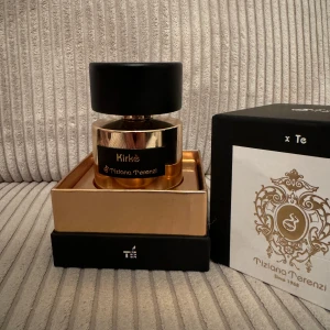  Samples Kirke Tiziana Terenzi - Bara 10ml … 200 kr 
