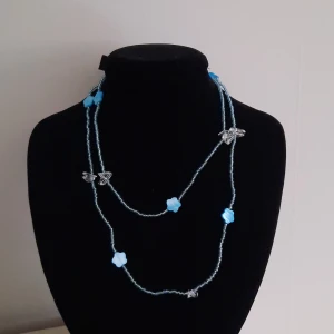 Halsband - Helt nytt. Hör av dig vid frågor eller funderingar 