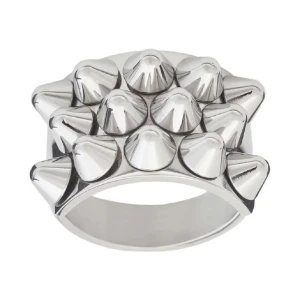 Edblad ring i silver  - Kontakta vid frågor osv🫶🏼 köp helst visa instabox. Jättefint skick finns inga defekter, kan tänka mig att byta till en guld🫶🏼