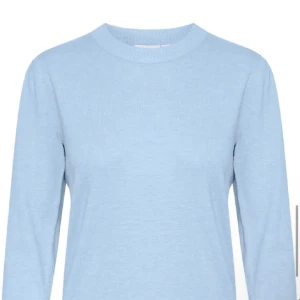 Stickad långärmad tröja  - Fräsch helt ny stickad! Prislappen är kvar! Och aldrig använts NYPRIS: 350kr🩵🫧