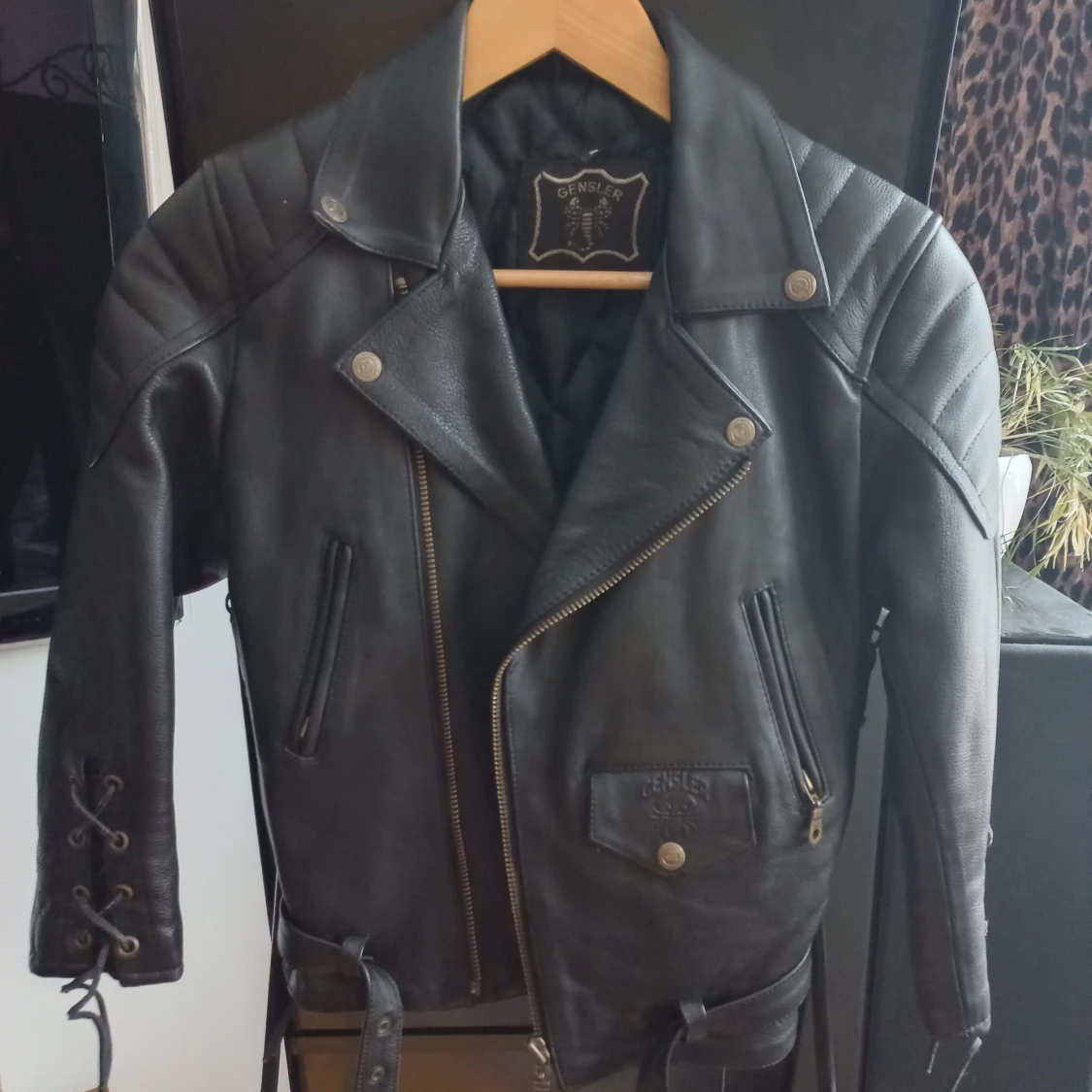 Vintage leather jacket  - 93