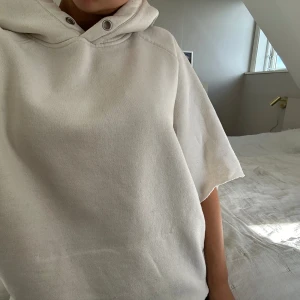 Trekvartsärmströja✨ - Egenklippt hoodie!💕