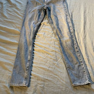 Straight jeans - Har aldrig använt 