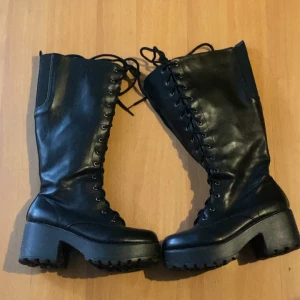 Boots - Svarta boots  