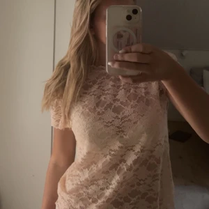 spetstopp - spetstopp från zara som inte kommer till användning, storlek co men skulle säga att den passar s/m!!💓