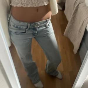 Intresse koll på mina pull and ber jeans - Jätte söta jeans som inte kommer till användning 💗