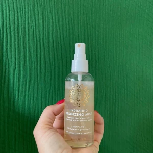 Bronzing mist - Hydrating bronzing mist från Bronza, ursprungligen 100 ml, ca 85 ml kvar. 