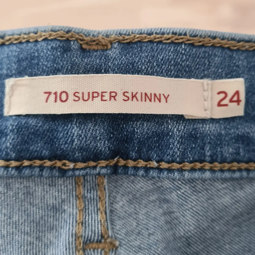 Blå Levi's 710 super skinny. Stl.24/30. Jeans & Byxor.