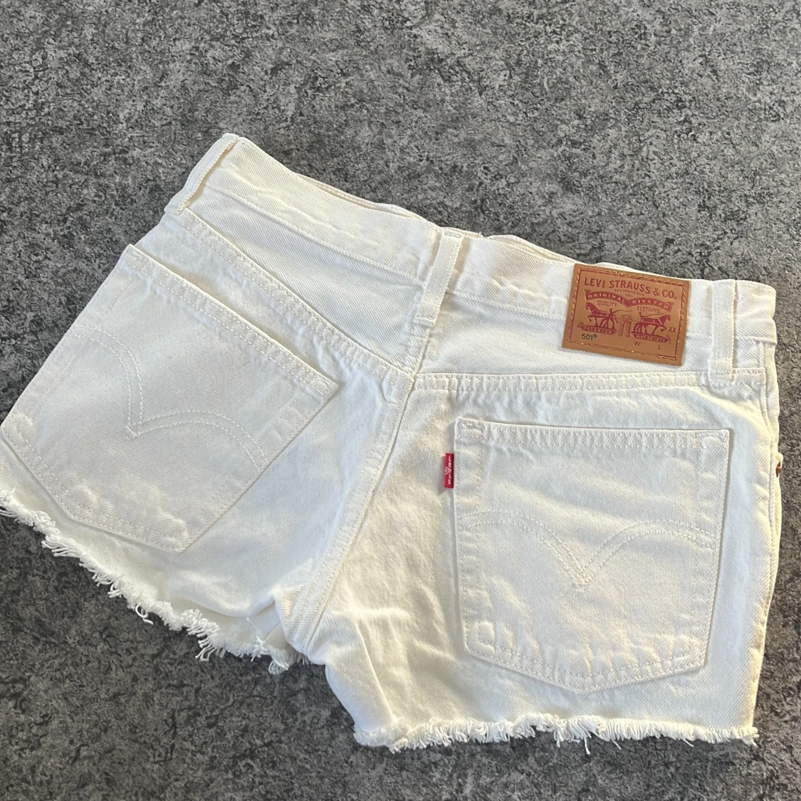 Levis shorts  - 90