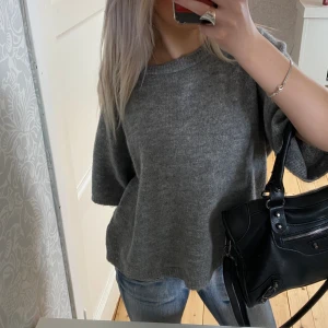 Stickad t-shirt - Stickad t shirts från lager 157❤️