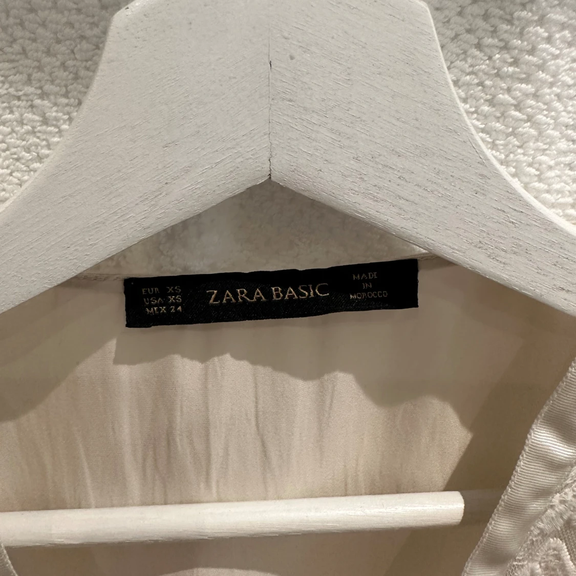 Ljus cremefärgad topp - 90