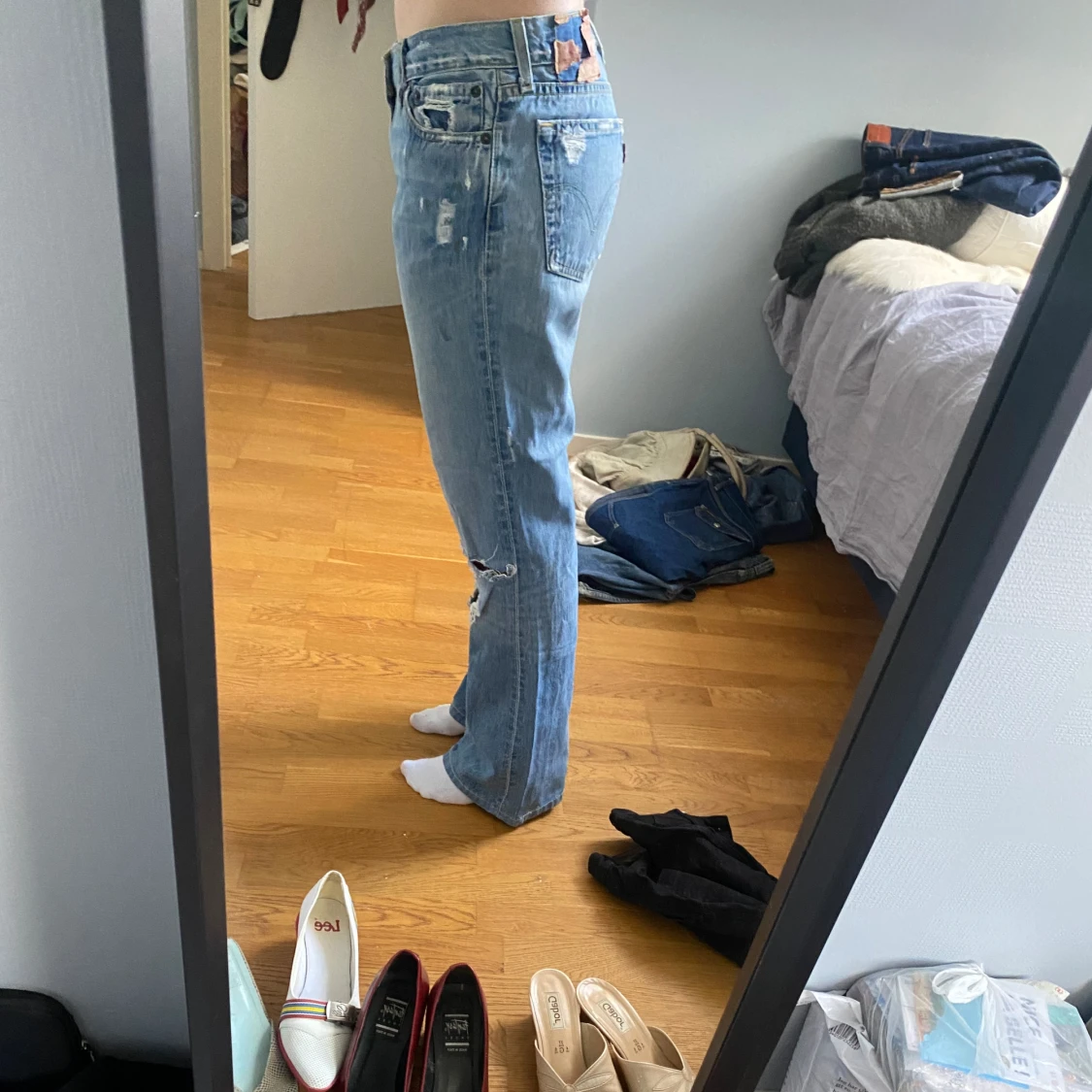 Lågmidjade bootcutjeans från Levis - 90
