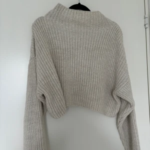 Tröja - Jätte fin tröja. Aldrig använd. 