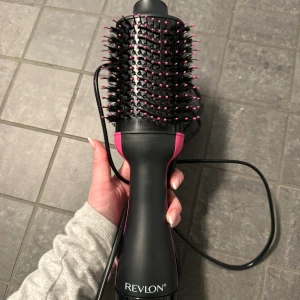 Revlon hårfön - Använd men i bra skick!