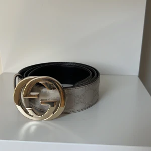 Gucci bälte - Gucci bälte. Längd 85cm Inget og