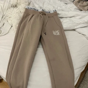 Lounge underwear  - Sett från lounge   Strl xs/s  Inga defekter, som nytt  Nypris 1350 kr