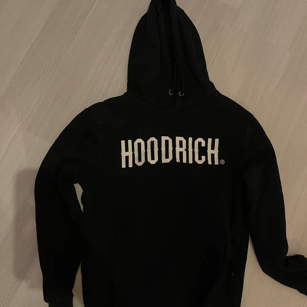 Hoodrich hoodie svart - bra skick . Hoodies.