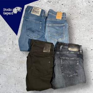 Säljer snygga REPLAY jeans i blandade storlekar och modeller. Cheka jeansen i profilen