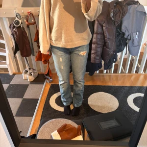 Samsøe Samsøe jeans - Säljer dessa jeans som jag älskar men tyvärr inte har någon användning för längre😇