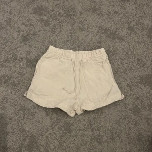 Linneshorts  - Så gulliga linneshorts från hm 💓