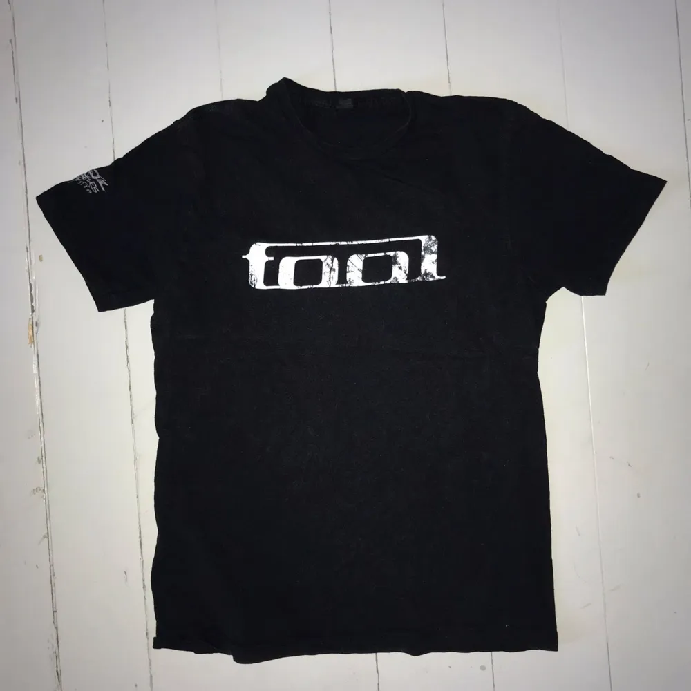 ❗Fet Tool band tröja med fett tryck❗9/10 condition❗storlek M❗ Dma för mer info. T-shirts.
