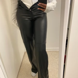 Skinnbyxor - Sälja då de är för små strl 34