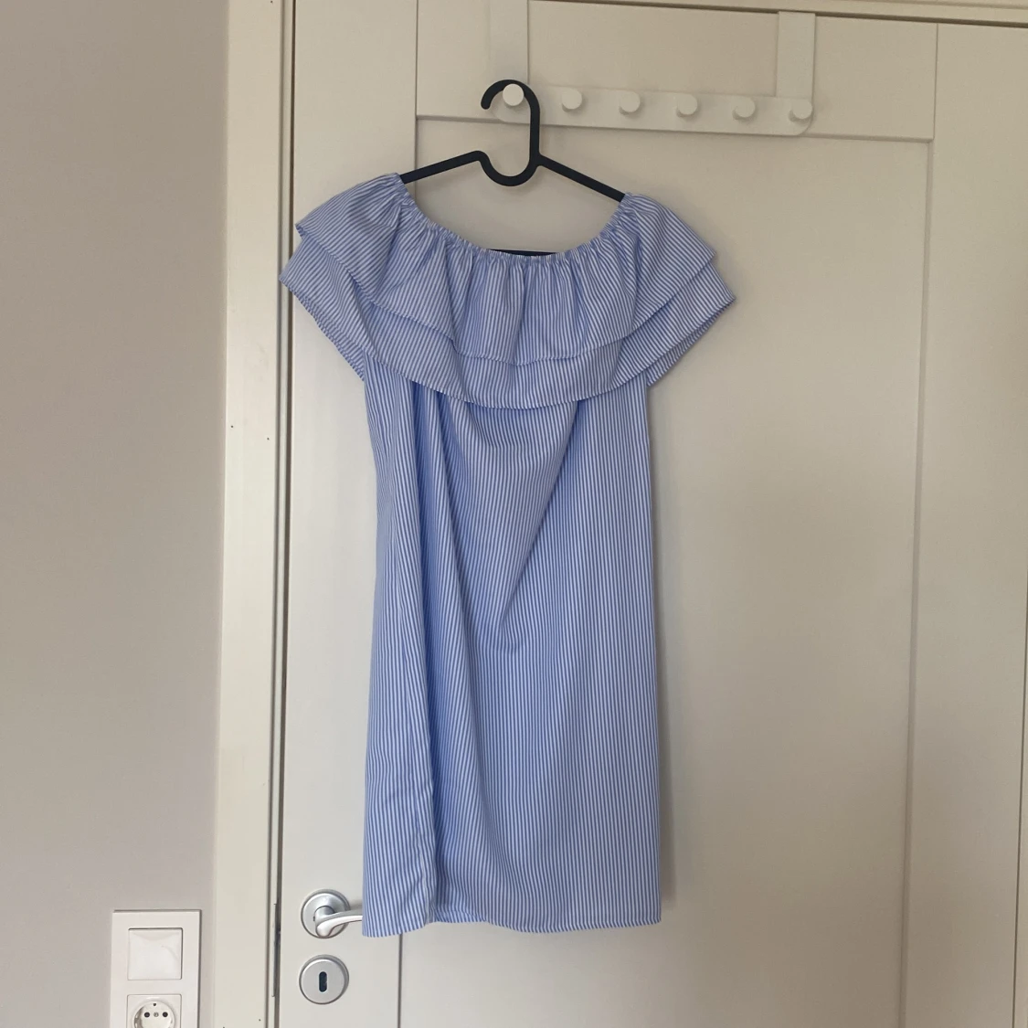 Somrig klänning från Dennis Maglic  - 90