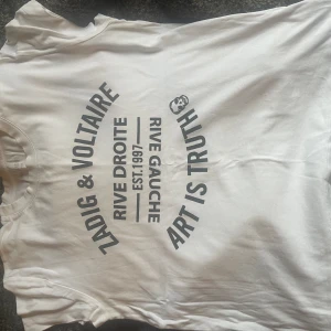 Zadig & Voltaire tröja - Fin t shirt som inte kommer till användning! Bara använd några få gånger!