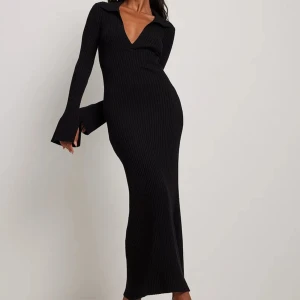 Na-kd klänning  - Klänning från NA-KD i storlek xxs. Passar även xs-s då den är stretchig. I fint skick.