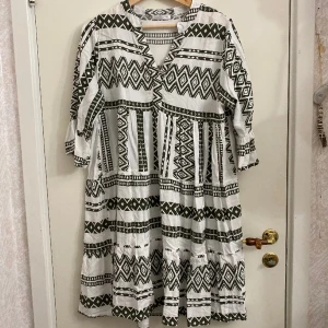 Klänning  - Super snygg klänning 😻 köpt utomlands tror jag 