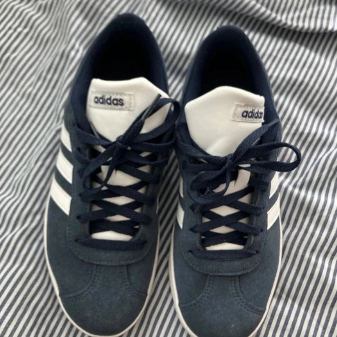 Adidas skor stl 36 2/3  - 90