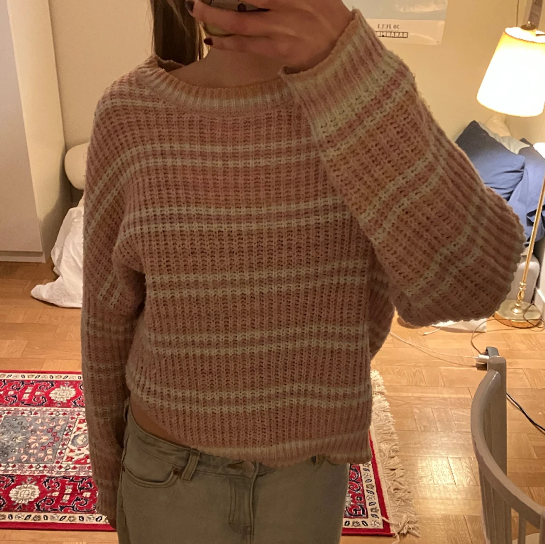 Rosarandig stickad tröja  - 90