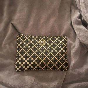 Kuvertväska Malene Birger - Använd fåtal gånger, mycket bra skick
