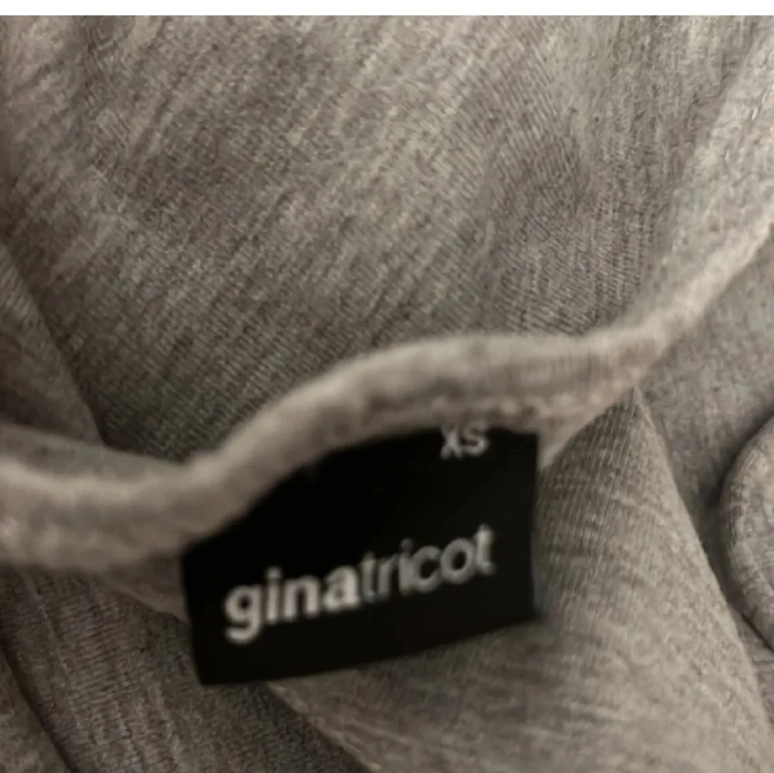 Grått linne ifrån Gina - 90