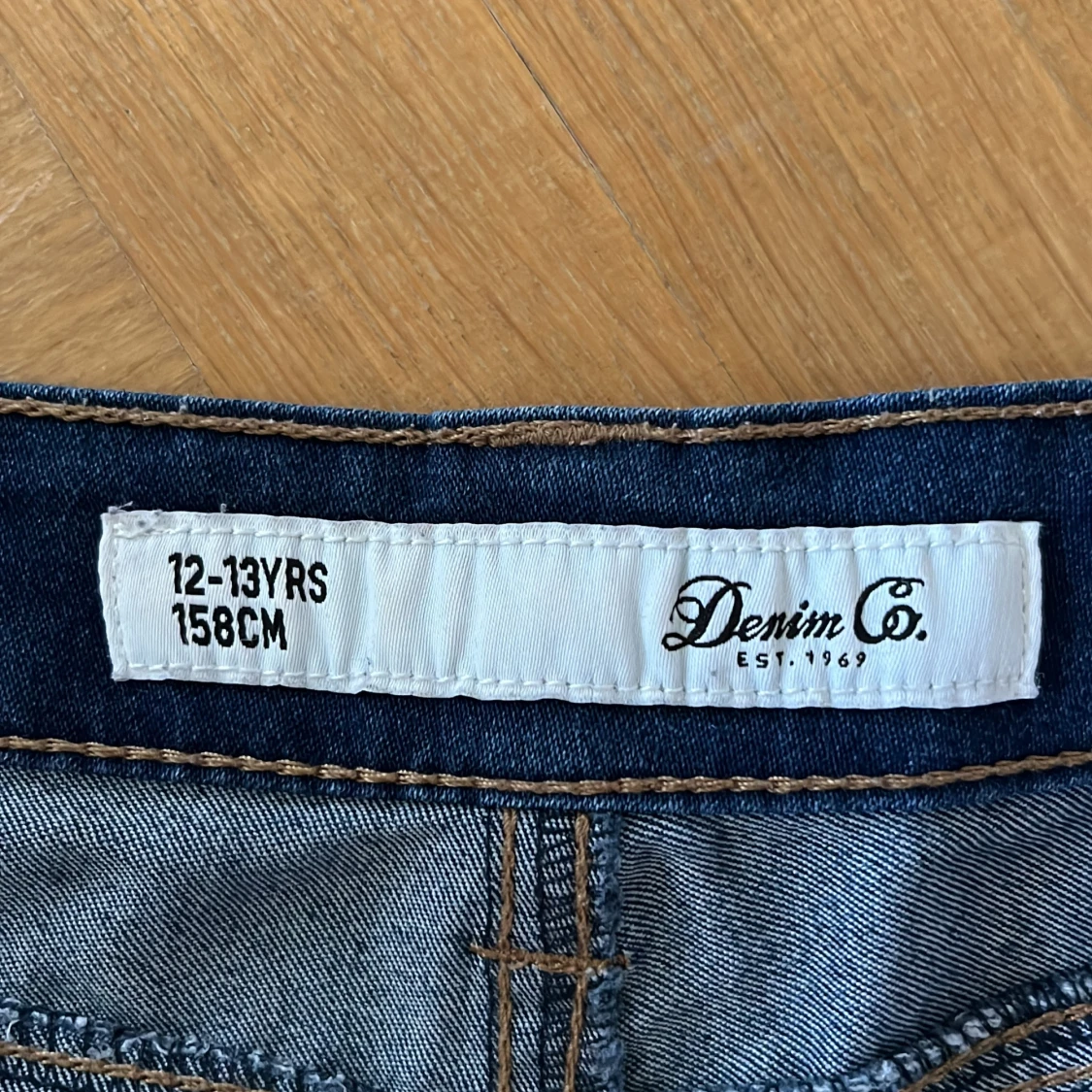 Mörkblå jeansshorts  - 91