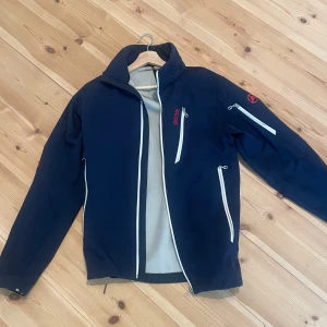 8848 Altitude skaljacla - Skaljacka från 8848 Altitude, bra skick.