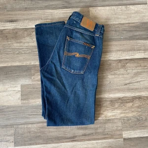 Nudie jeans - Säljer nu dessa feta nudie jeansen i steady eddie! Storlek W30 L34 hör gärna av er vid pris eller andra funderingar