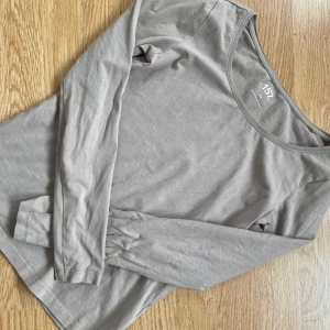 Tröja - Beige långärmad