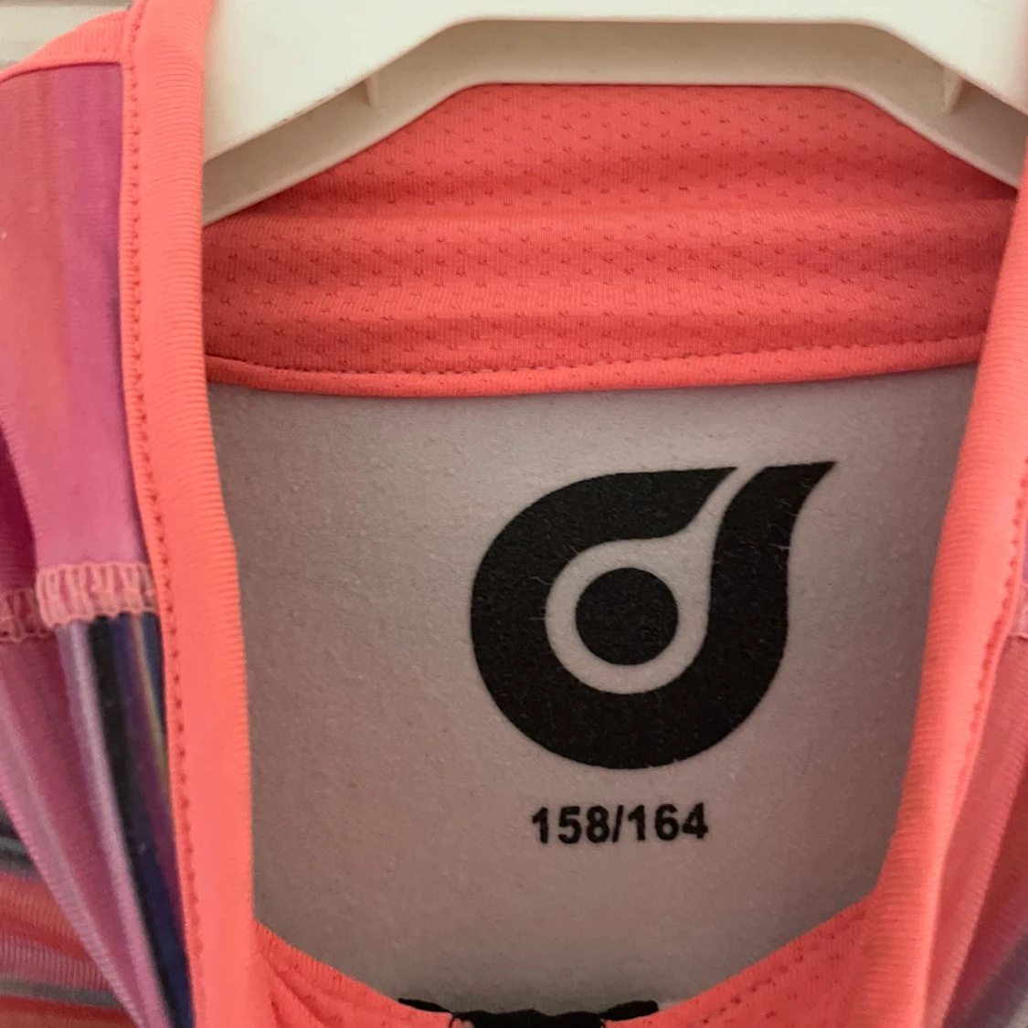 Tränings kofta  - 37