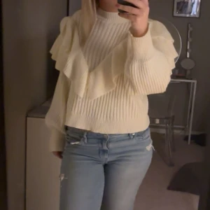 Nakd volangtröja - Super fin volang tröja från Nakd, knappt använd❤️säljer för 270, nypris 400💗💗storlek M, passar S