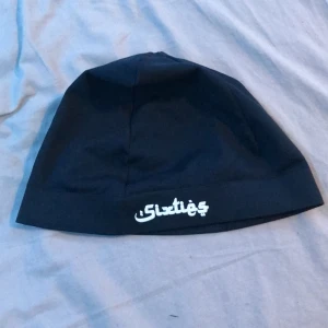 Sixties Mössa Limited edition - Köpte den här mössan på Sixties hemsida för ungefär 3 månader sen och har inte andvänt den nån gång, extremt bra skick.