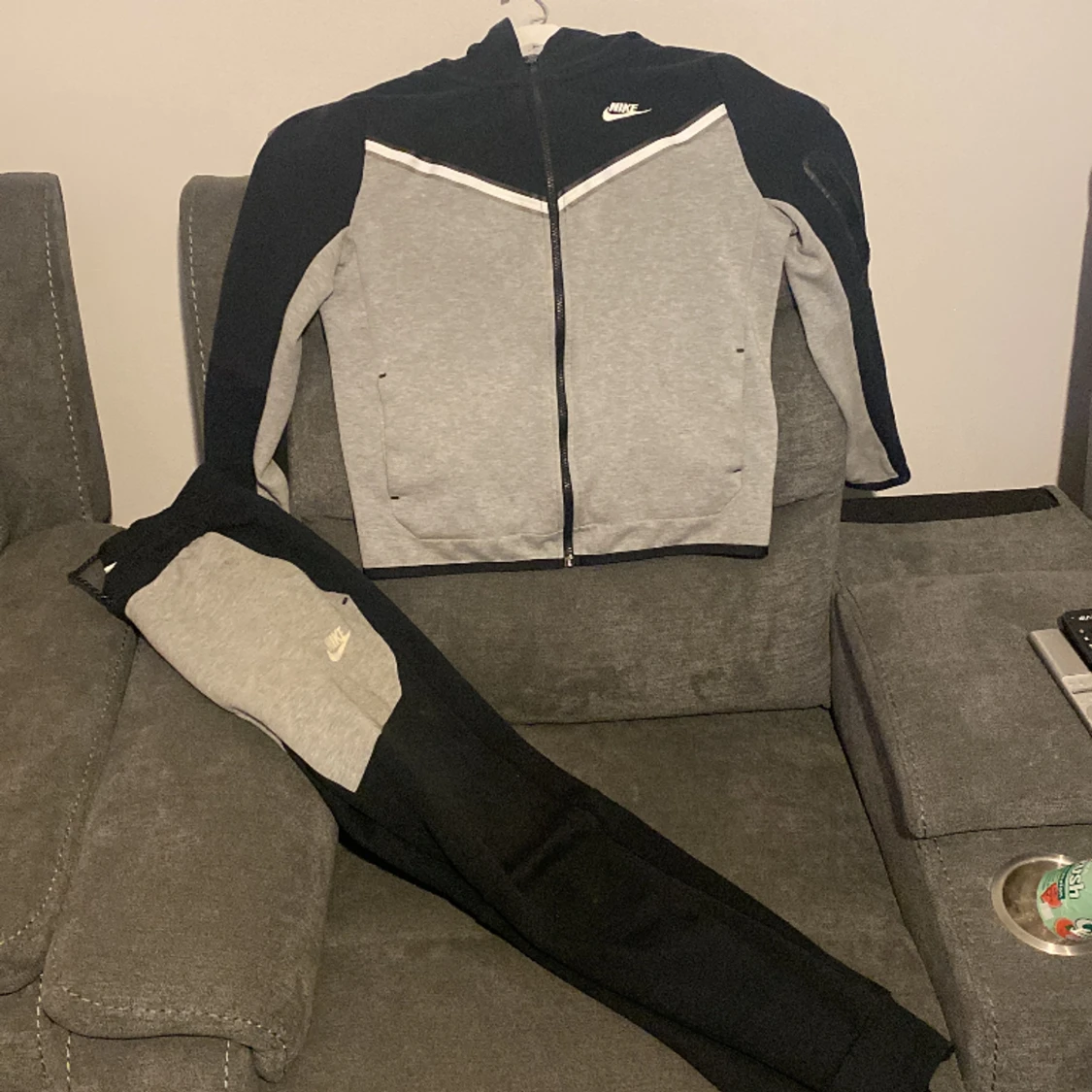 Nike tech storlek 158-170