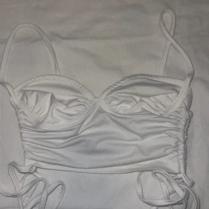 Topp - Säljer denna gulliga toppen från shein, använd en gång