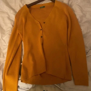 Orange benetton kofta - Fin kofta i nyskick