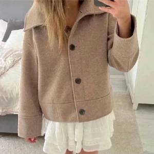 Kappahl kappa - Säljer denna superfina kappa från Kappahl storlek xs passar både xs och s❤️