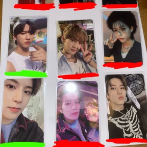 Kpop pc  - WTS ONLY , SWEDEN 🇸🇪   Blå märkt -  65kr  Röd märkt - 60kr  Grön märkt - 45kr  Gul märkt - 20kr   Frakt 18kr  Avalible   Sida 1  ✅❌✅ ✅❌✅ ✅✅✅  Sida 2   ✅✅✅ ✅✅✅ ✅✅✅  Sida 3   ❌❌✅ ✅✅❌  Skriv dm ifall om ni undrar ngt, sprid gärna vidare <3