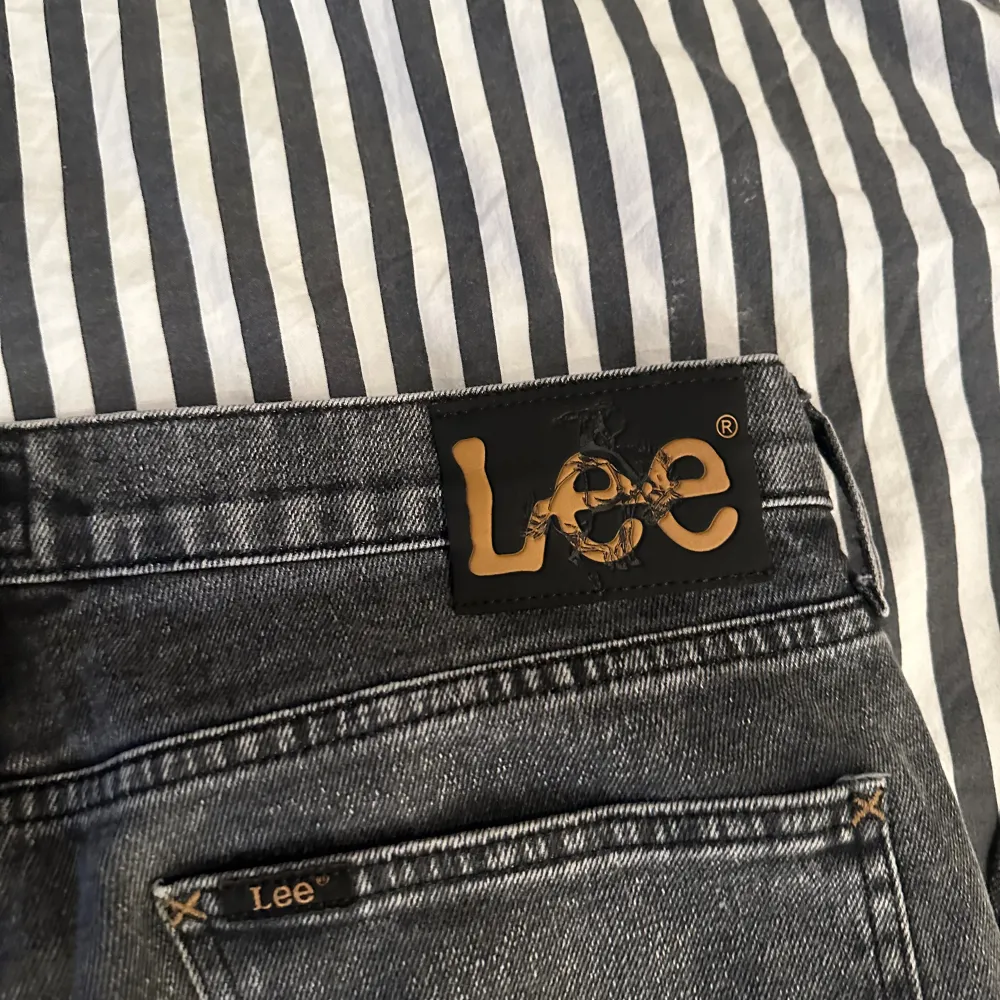 Lee jeans straight modell west, storlek w31 L32, mycket bra skick!. Jeans & Byxor.