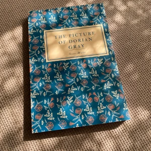 Bok, The picture of Dorian Gray - Oscar Wilde - Aldrig läst! Nyskick. 